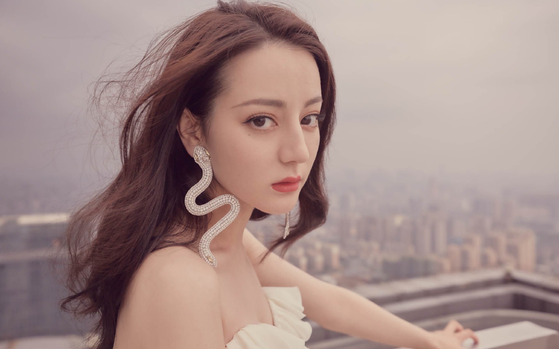 贝恩魔法掌控全场,掘金争冠关键战力克魔术