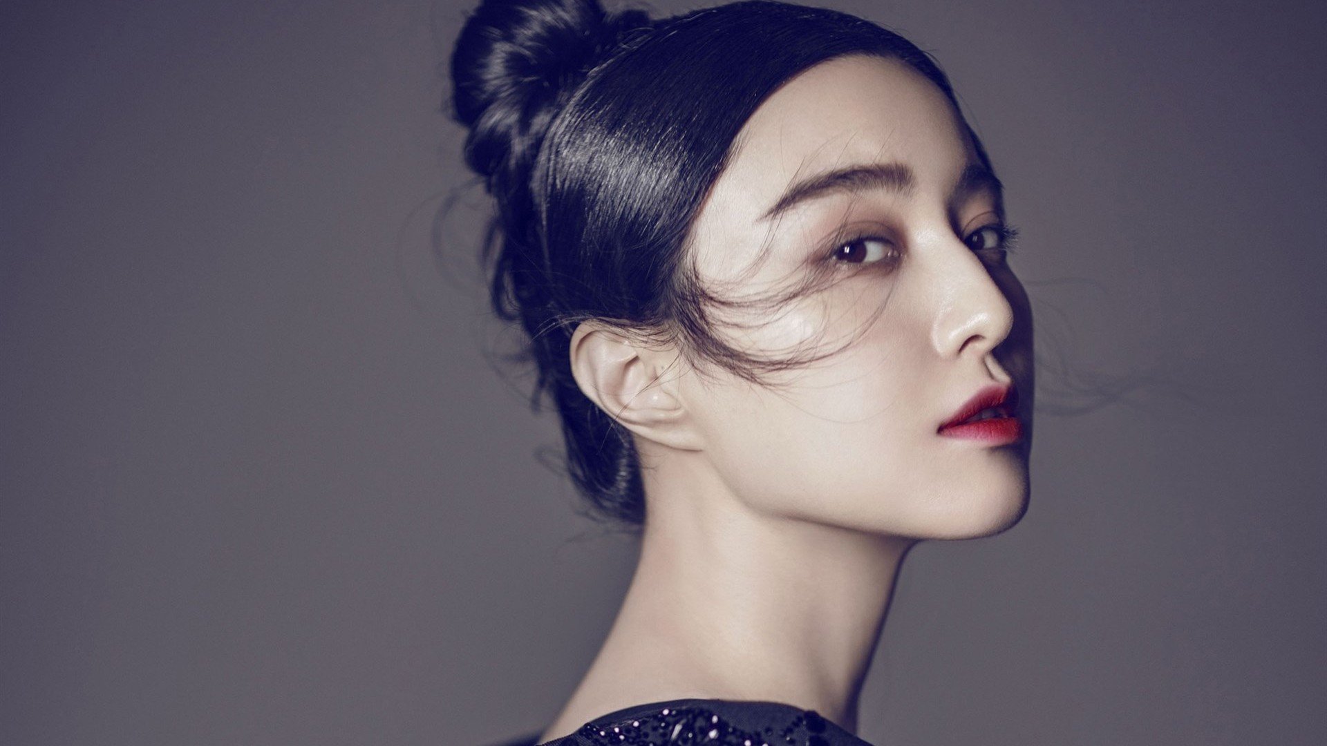 国王登基之夜，库里连斩12分弑鹿，诠释何谓真正的关键先生