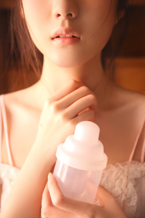 安哥拉的红色狙击与伊布的跆拳道，当失败者美学，刺破英雄主义的天空